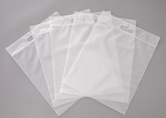 Frosted Self-Sealing CPE Zipper Bag Tear-Resistant And Soft For Cloth Package