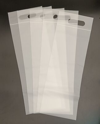 Moisture-Proof and Durable Frosted CPE Resealable Zipper Bags With Handle For Food And Small Items