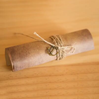 Antique Style Kraft Paper Envelopes Set With Rope And Metal Pendants For Retro Letter Gift Card Packaging
