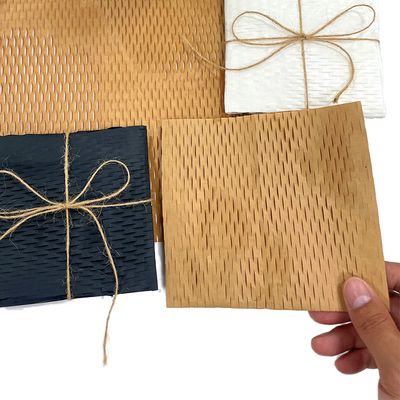 クッションと衝撃吸収ハニカムペーパーシートリサイクル可能な紙